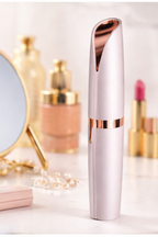 Flawless Eyebrow Trimmer